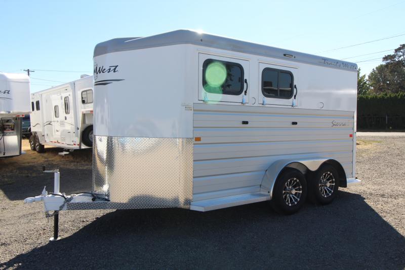 2023 LIKE NEW Trails West Sierra II Lined & Insulated Aluminum Skin