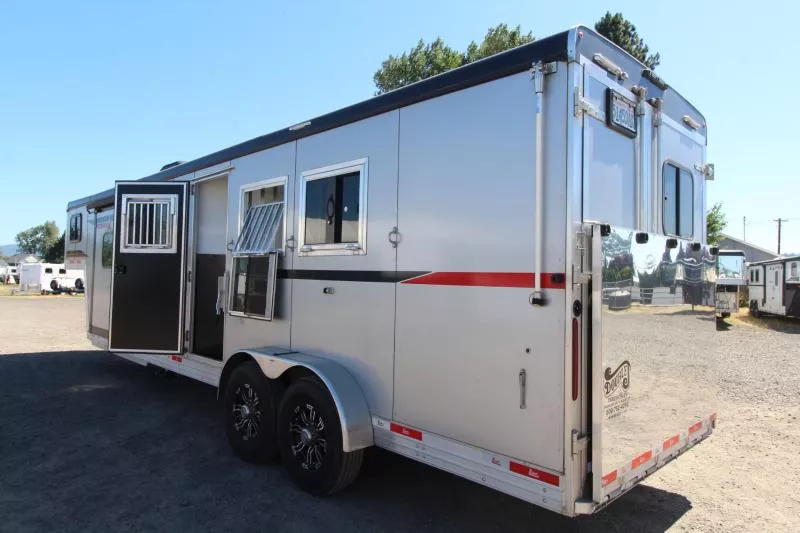 used Horse Trailers Bison Trailers  for sale, in Woodland, WA Thumbnail 2