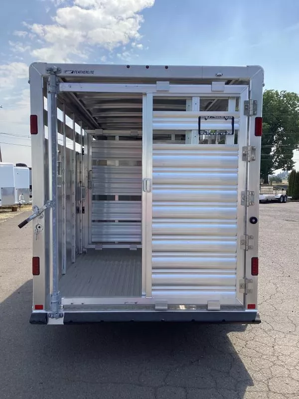 new Stock / Stock Combo Trailers Featherlite  for sale, in Woodland, WA Thumbnail 4