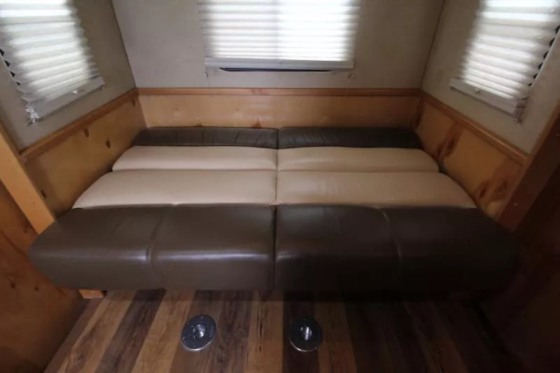 used Horse Trailers Classic Manufacturing  for sale, in Woodland, WA Thumbnail 11