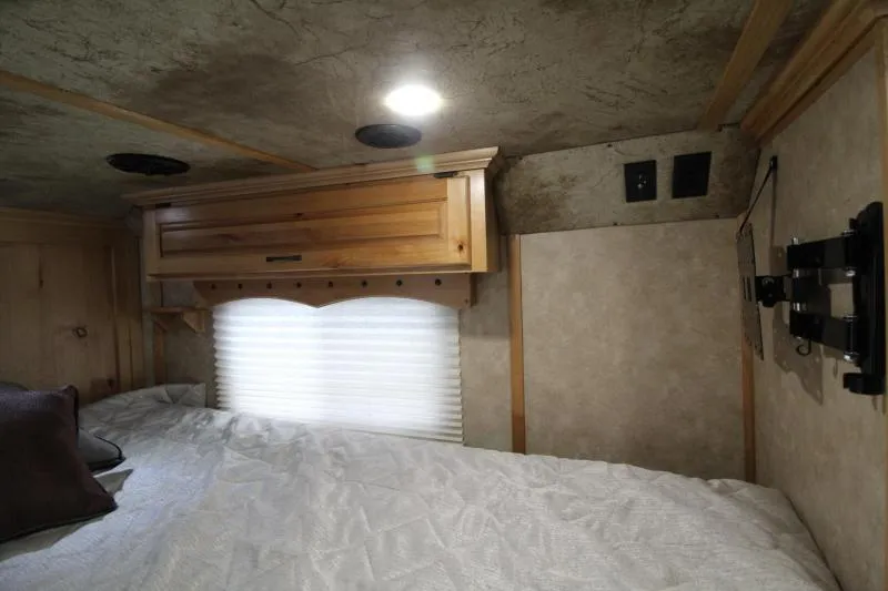 used Horse Trailers Trails West Manufacturing  for sale, in Woodland, WA Thumbnail 6