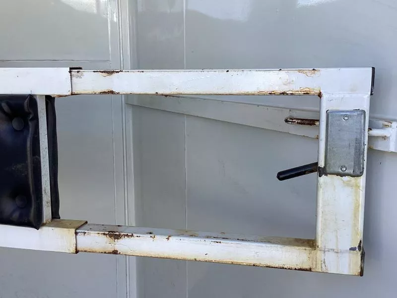 used Horse Trailers Thuro-Bilt  for sale, in Albany, OR Thumbnail 5