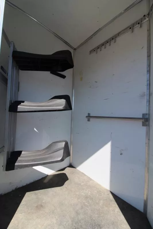 used Horse Trailers Sundowner Trailers  for sale, in Woodland, WA Thumbnail 7