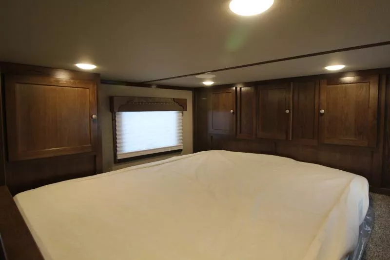 new Stock / Stock Combo Trailers SMC Horse Trailers  for sale, in Woodland, WA Thumbnail 8