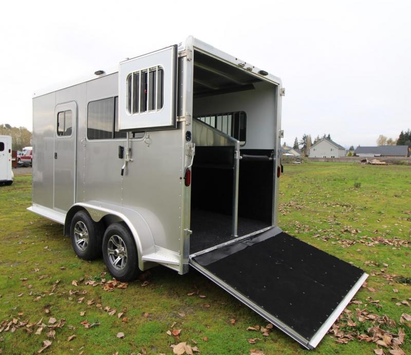 2022 Exiss 724 Straight Load BP 2 Horse Trailer - Easy Care Floor - Load Lights 2022 Exiss 724 Straight Load BP 2 Horse Trailer - Easy Care Floor - Load Lights
