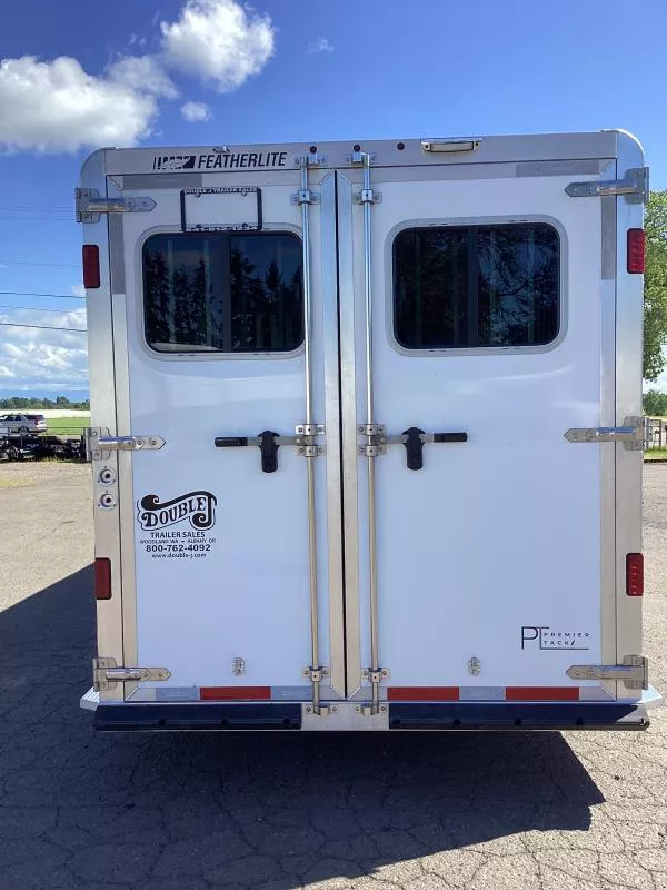 new Horse Trailers Featherlite  for sale, in Albany, OR Thumbnail 3