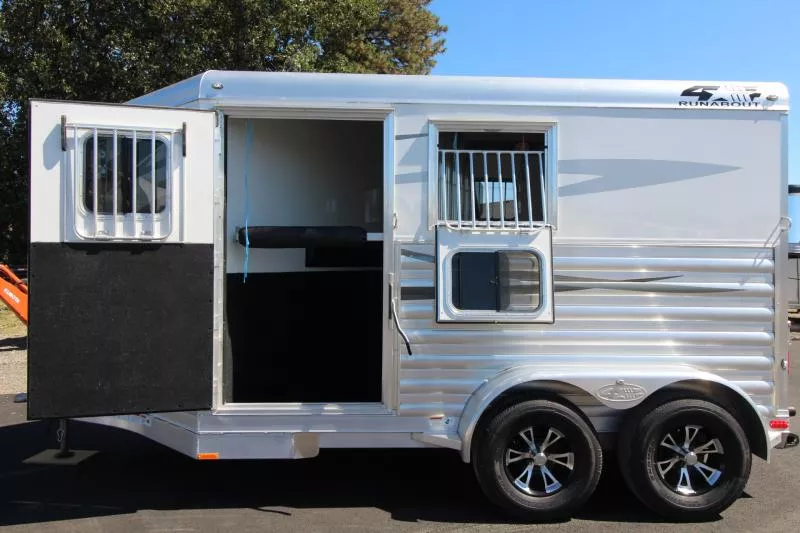 2022 4-Star RUNABOUT - 2 Horse Aluminum Trailer - WERM FLOORING - Stud divider - Swing out saddle rack - GREAT CONDITION