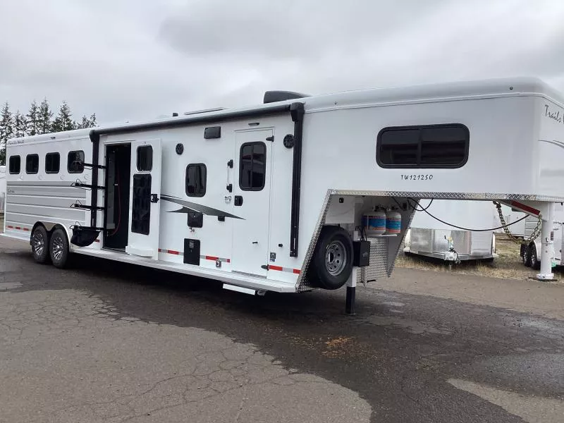 new Horse Trailers Trails West  for sale, in Woodland, WA Thumbnail 4