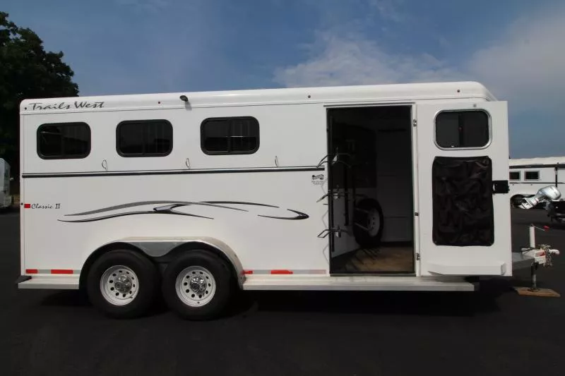 used Horse Trailers Trails West Manufacturing  for sale, in Woodland, WA Thumbnail 2