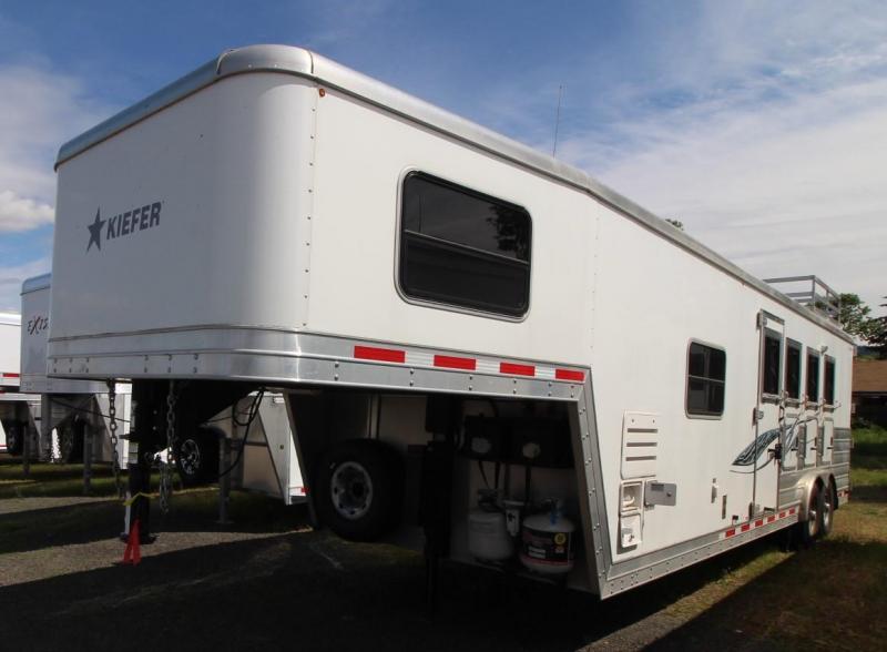 2014 Kiefer Built GENESIS 4 HORSE TRAILER - 10FT SHORT WALL LQ 2014 Kiefer Built GENESIS 4 HORSE TRAILER - 10FT SHORT WALL LQ