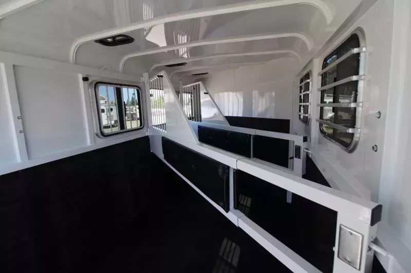 new Horse Trailers Thuro-Bilt  for sale, in Woodland, WA Thumbnail 7