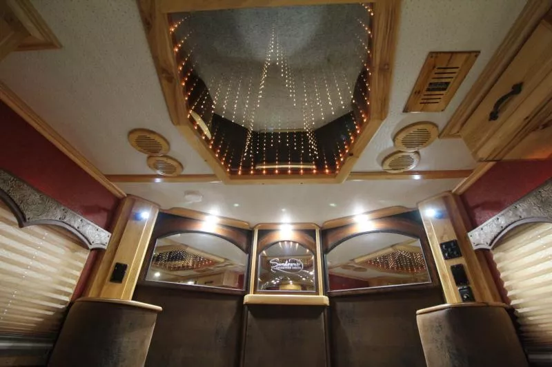 used Horse Trailers Sundowner Trailers  for sale, in Woodland, WA Thumbnail 17