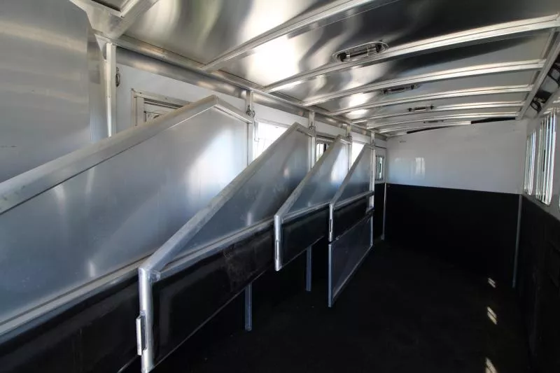 used Horse Trailers Exiss Trailers  for sale, in Woodland, WA Thumbnail 11