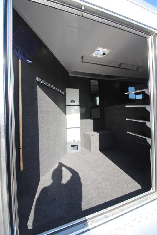 new Horse Trailers Featherlite  for sale, in Woodland, WA Thumbnail 9