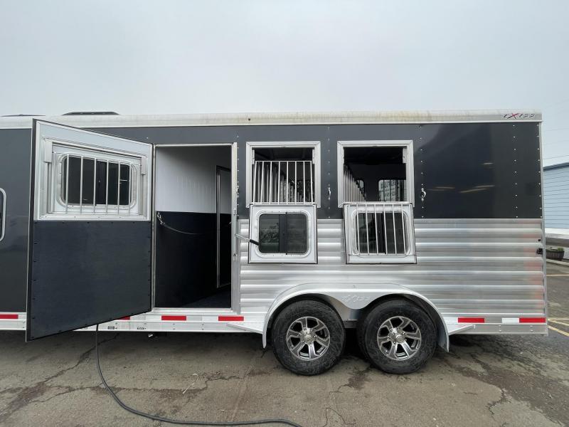 2022 Exiss Trailers 7310 3 Horse Living Quarters Power Awning