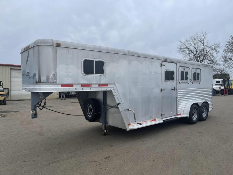 1995 Featherlite 8546 3 Horse Gooseneck - Escape Door - Foldable Rear Tackroom - Drop Down Windows & Bars - Swing Out Saddle Rack - Foldable Rear Tack 1995 Featherlite 8546 3 Horse Gooseneck - Escape Door - Foldable Rear Tackroom - Drop Down Windows & Bars - Swing Out Saddle Rack - Foldable Rear Tack