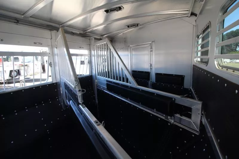 used Horse Trailers Platinum Coach  for sale, in Woodland, WA Thumbnail 26