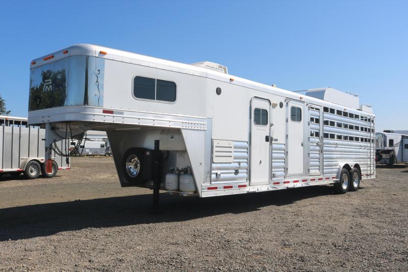 2016 Platinum Coach Stock Combo 5 Horse Trailer - Midtack - Proline Interior - Stock Combo - Escape Door - Hay Rack & Ladder - Dinette - 2016 Platinum Coach Stock Combo 5 Horse Trailer - Midtack - Proline Interior - Stock Combo - Escape Door - Hay Rack & Ladder - Dinette -