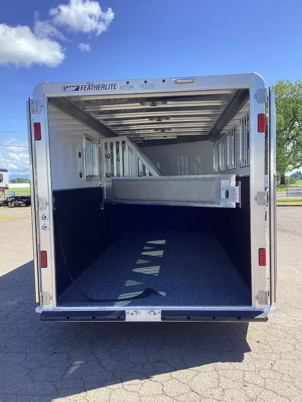 new Horse Trailers Featherlite  for sale, in Albany, OR Thumbnail 4