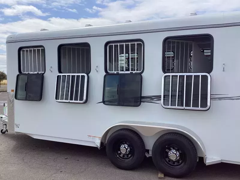 new Horse Trailers Thuro-Bilt  for sale, in Woodland, WA Thumbnail 8