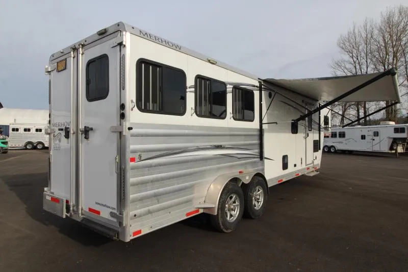 used Horse Trailers Merhow Trailers  for sale, in Woodland, WA Thumbnail 2