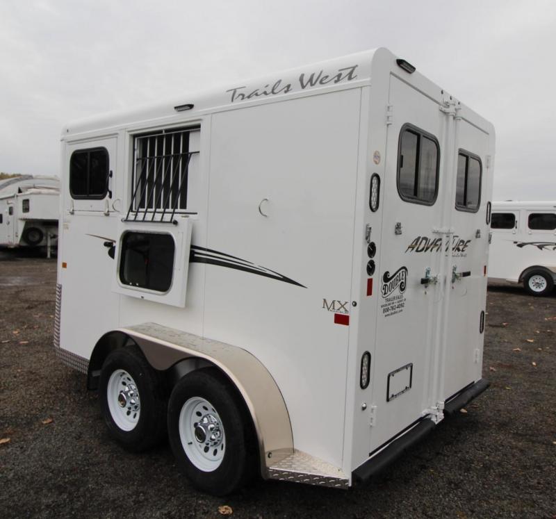 2022 Trails West Adventure MX 2Horse Bumper Pull Slant Load Horse