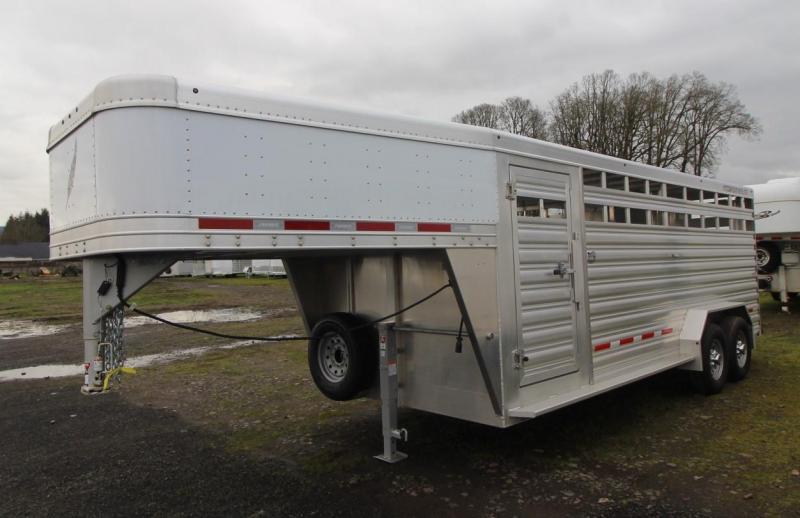 2021 Featherlite 8127 20' - 7'W - 6'6"T - CENTER GATE w/ SLIDER Livestock Trailer 2021 Featherlite 8127 20' - 7'W - 6'6"T - CENTER GATE w/ SLIDER Livestock Trailer