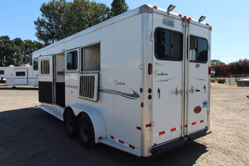 used Horse Trailers Sundowner Trailers  for sale, in Woodland, WA Thumbnail 2