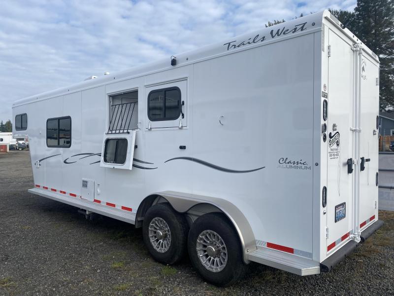 2019 Trails West Classic Horse Trailer 2019 Trails West Classic Horse Trailer