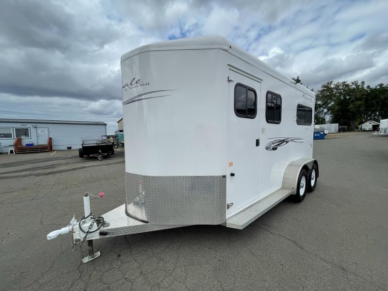 2018 Trails West Manufacturing Royale SXST - 7'5'' Tall - Ramp - Pass thru Door - Water Tank - Mangers 2018 Trails West Manufacturing Royale SXST - 7'5'' Tall - Ramp - Pass thru Door - Water Tank - Mangers
