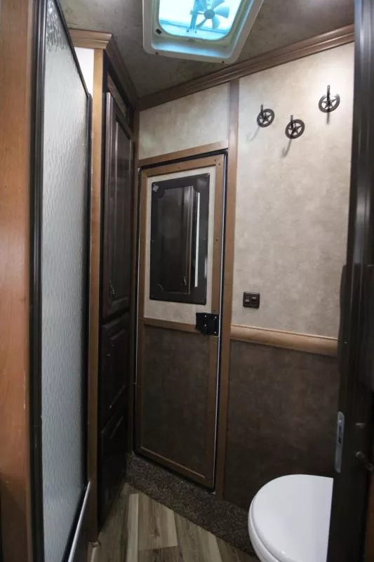 used Horse Trailers Trails West Manufacturing  for sale, in Woodland, WA Thumbnail 12