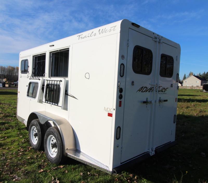 2022 Trails West Adventure MX 3-Horse Bumper Pull Slant Load Horse Trailer 2022 Trails West Adventure MX 3-Horse Bumper Pull Slant Load Horse Trailer
