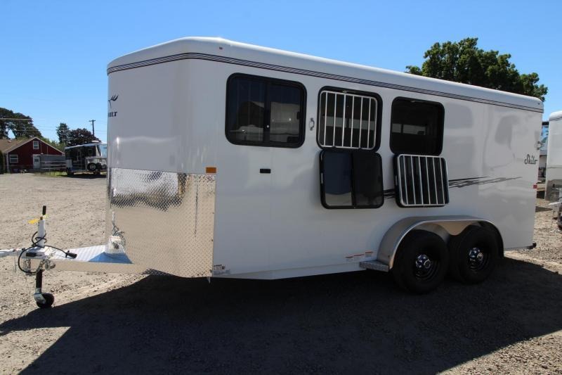 2022 Thuro-Bilt SHILO 3 Horse Trailer - Adjustable Dividers - Sealed Tack Room - Swing Out Saddle Rack 2022 Thuro-Bilt SHILO 3 Horse Trailer - Adjustable Dividers - Sealed Tack Room - Swing Out Saddle Rack