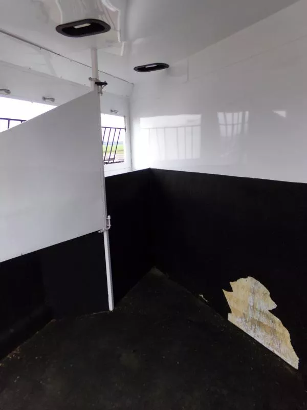 used Horse Trailers Trails West Manufacturing  for sale, in Albany, OR Thumbnail 11