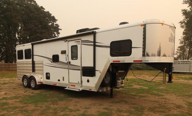 2021 Merhow 2 Horse LQ Trailer - Slide Out - Dinette - Stud Divider ...