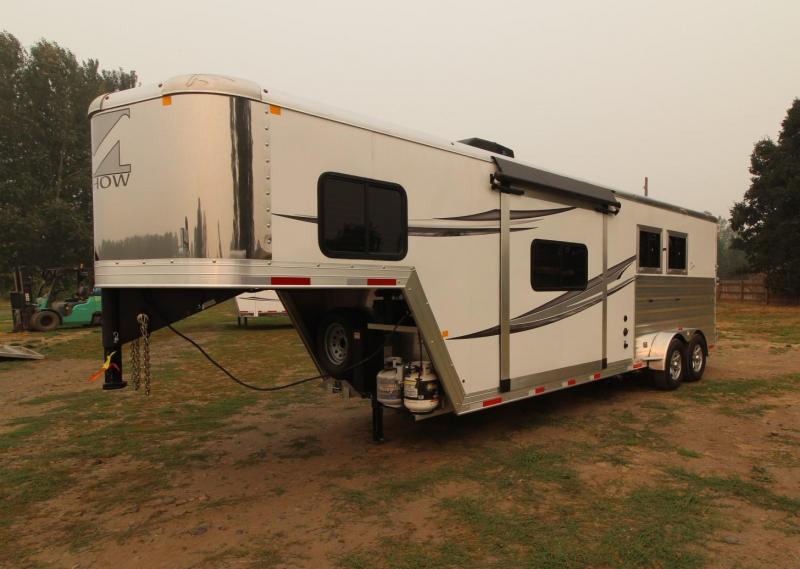 2021 Merhow Trailers 2 HORSE TRAILER - LIVING QUARTERS - SLIDE OUT Horse Trailer 2021 Merhow Trailers 2 HORSE TRAILER - LIVING QUARTERS - SLIDE OUT Horse Trailer