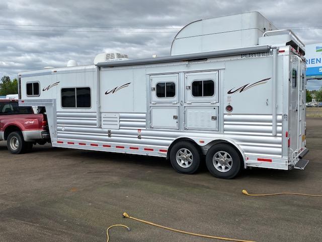 Platinum Coach 2H GN w/11'4'' Outlaw LQ Horse Trailer Onan 4.0 Generator Dish Satellite 2 Awnings Knotty Alder Wood Platinum Coach 2H GN w/11'4'' Outlaw LQ Horse Trailer Onan 4.0 Generator Dish Satellite 2 Awnings Knotty Alder Wood