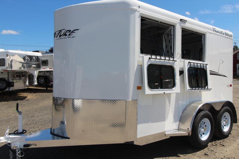 2022 Exiss Express SS 2 Horse Trailer EASY CARE FLOORING LOAD