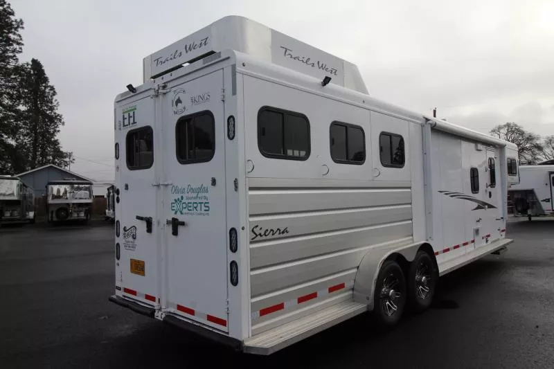 used Horse Trailers Trails West Manufacturing  for sale, in Woodland, WA Thumbnail 17