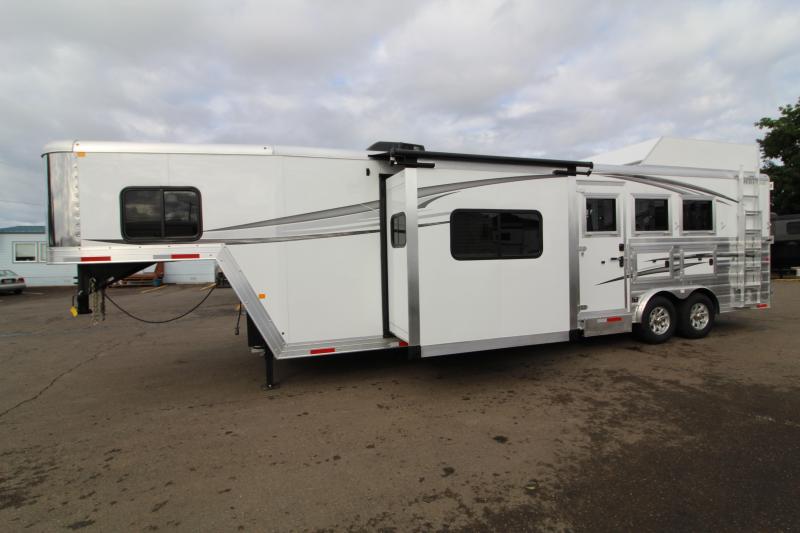ON ORDER 2021 Merhow 8313 3 Horse Trailer-Couch-Dinette-Slide Out-Hay Rack-Mangers ON ORDER 2021 Merhow 8313 3 Horse Trailer-Couch-Dinette-Slide Out-Hay Rack-Mangers