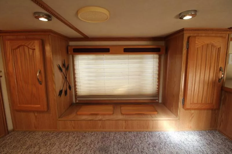 used Horse Trailers Sundowner Trailers  for sale, in Woodland, WA Thumbnail 6