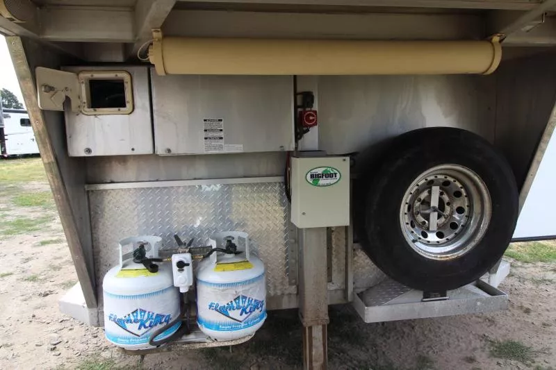 used Horse Trailers Classic Manufacturing  for sale, in Woodland, WA Thumbnail 27