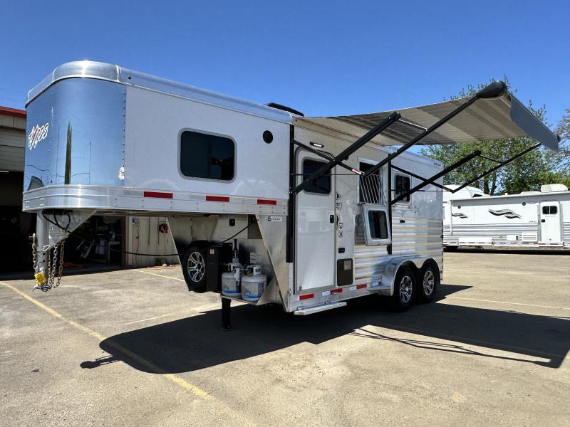 2023 Exiss Trailers 730 XT 3H BP Warmblood Height Easy Care Floor
