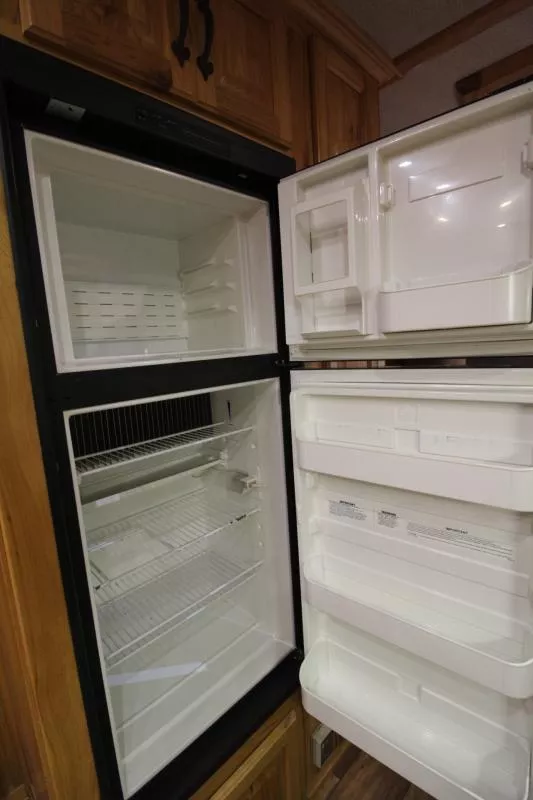 used Horse Trailers Sundowner Trailers  for sale, in Woodland, WA Thumbnail 13