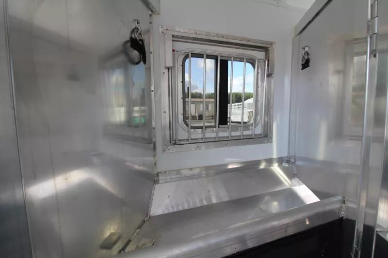 used Horse Trailers Exiss Trailers  for sale, in Woodland, WA Thumbnail 26