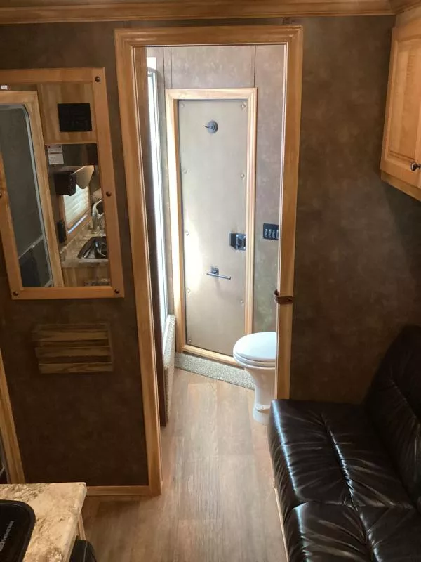used Horse Trailers Exiss Trailers  for sale, in Albany, OR Thumbnail 11