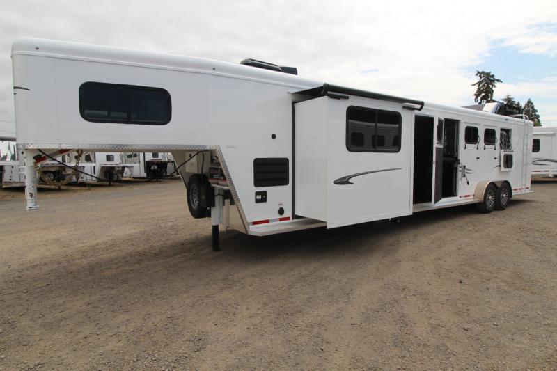 PRICE REDUCED-2025 Trails West Classic 1015 w/Slide-7'Wide- 4 Horse 10' Short Wall Living Quarters Trailer-Angled Mid Tack-Hay Rack & Ladder-Stud Divider-Exterior Faucet, Outlet & Shower