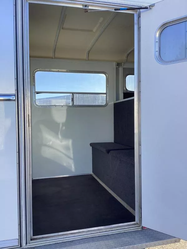 used Horse Trailers Circle J Trailers  for sale, in Albany, OR Thumbnail 11
