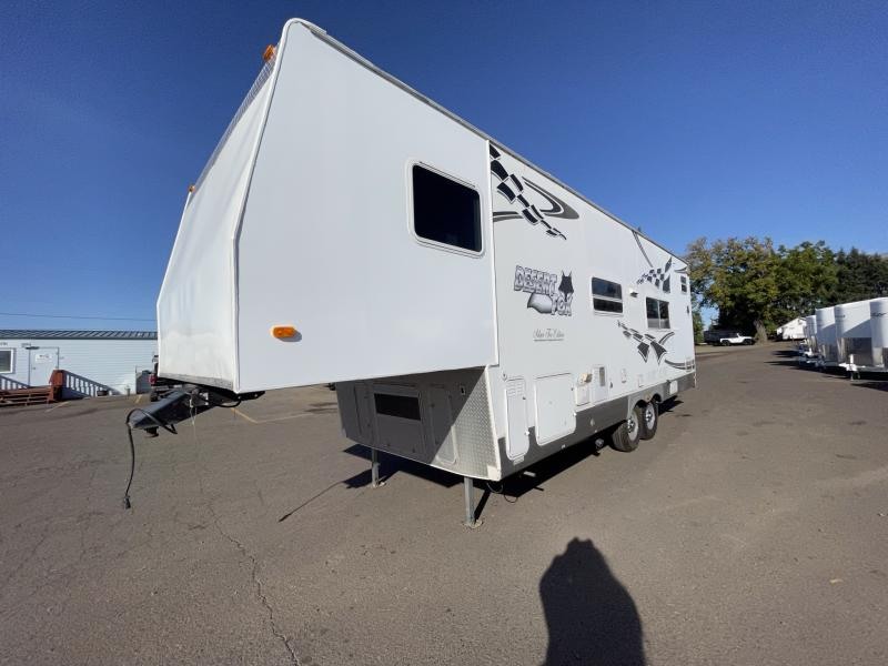 2006 Northwood Manufacturing Desert Fox Toy Hauler ** Onboard Onan generator* Multiple sleeping arrangements* Tons of Storage and more! 2006 Northwood Manufacturing Desert Fox Toy Hauler ** Onboard Onan generator* Multiple sleeping arrangements* Tons of Storage and more!