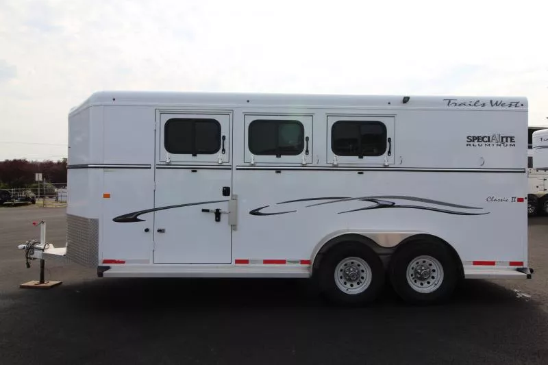 used Horse Trailers Trails West Manufacturing  for sale, in Woodland, WA Thumbnail 14